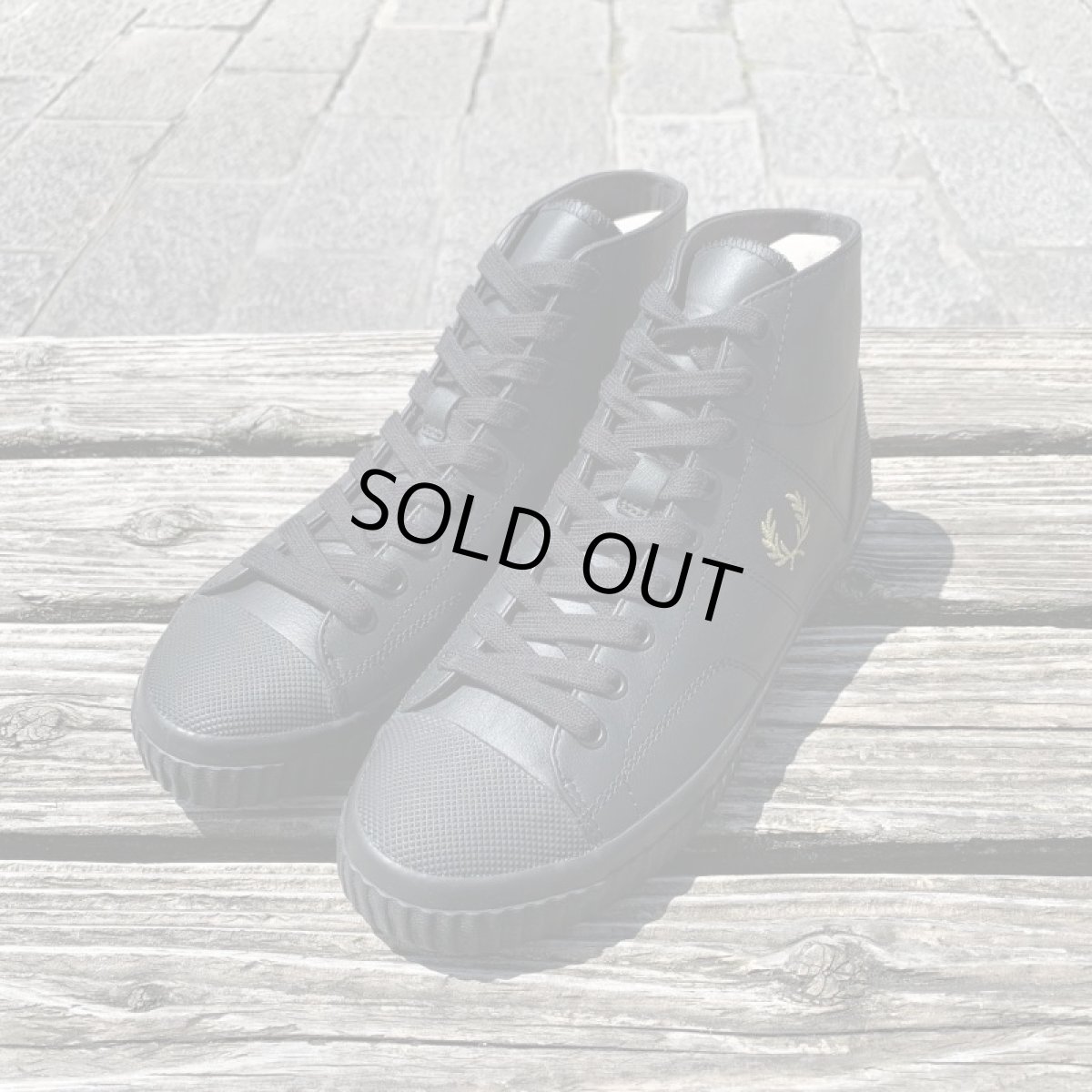 画像1: 【FRED PERRY/フレッドペリー】HUGHES MID LEATHER【BLACK】 (1)