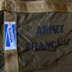 画像2: 【USED/VINTAGE】フランス軍 パラシュートBAG（89-11） (2)