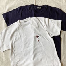画像1: 【modemdesign/モデムデザイン】FUN BALLON 刺繍Tシャツ (2colors） (1)