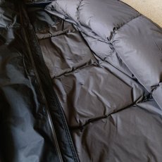 画像7: 【NANGA】AURORA STAND COLLAR DOWN JACKET / オーロラスタンドカラーダウンジャケット（BLACK） (7)