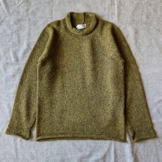 画像1: 【soglia/ソリア】LERWICK Neps Rollneck Sweater (カーキ) (1)