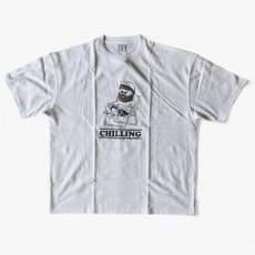 画像1: 【MOJASH】「CHILLING」発泡プリント 半袖Tシャツ（WHITE） (1)