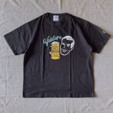 画像4: 【WILDERNESS EXPERIENCE / ウィルダネス エクスペリエンス】YOIDORE Beer Salaryman 半袖Tシャツ (2colors) (4)
