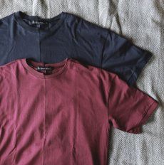 画像1: 【Upscape Audience】コーマ天竺アシンメトリークルーネック半袖オーバーサイズスウェットTee(2colors) (1)