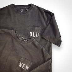 画像1: 【OLDSCHOOL】 LOGO PRINT TEE「OLD & NEW」 (1)