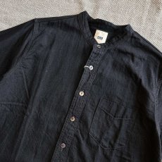 画像2: 【FOB FACTORY】デニム バンドカラー シャツ (BLACK) (2)