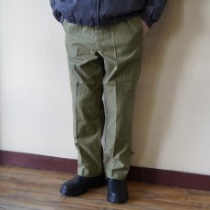 画像4: 【ルーマニア軍】WORK EASY CHINO PANTS (DEAD STOCK) (4)