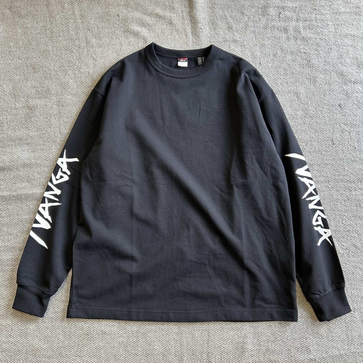 画像1: 【NANGA】ECO HYBRID SLV LOGO L/S TEE / エコハイブリッド スリーブ ロゴ 長袖Tシャツ (BLACK) (1)