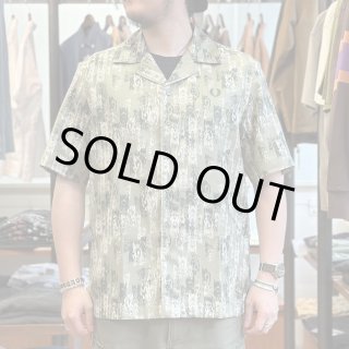 FRED PERRY/フレッドペリー】Abstract Print Revere Collar Shirt