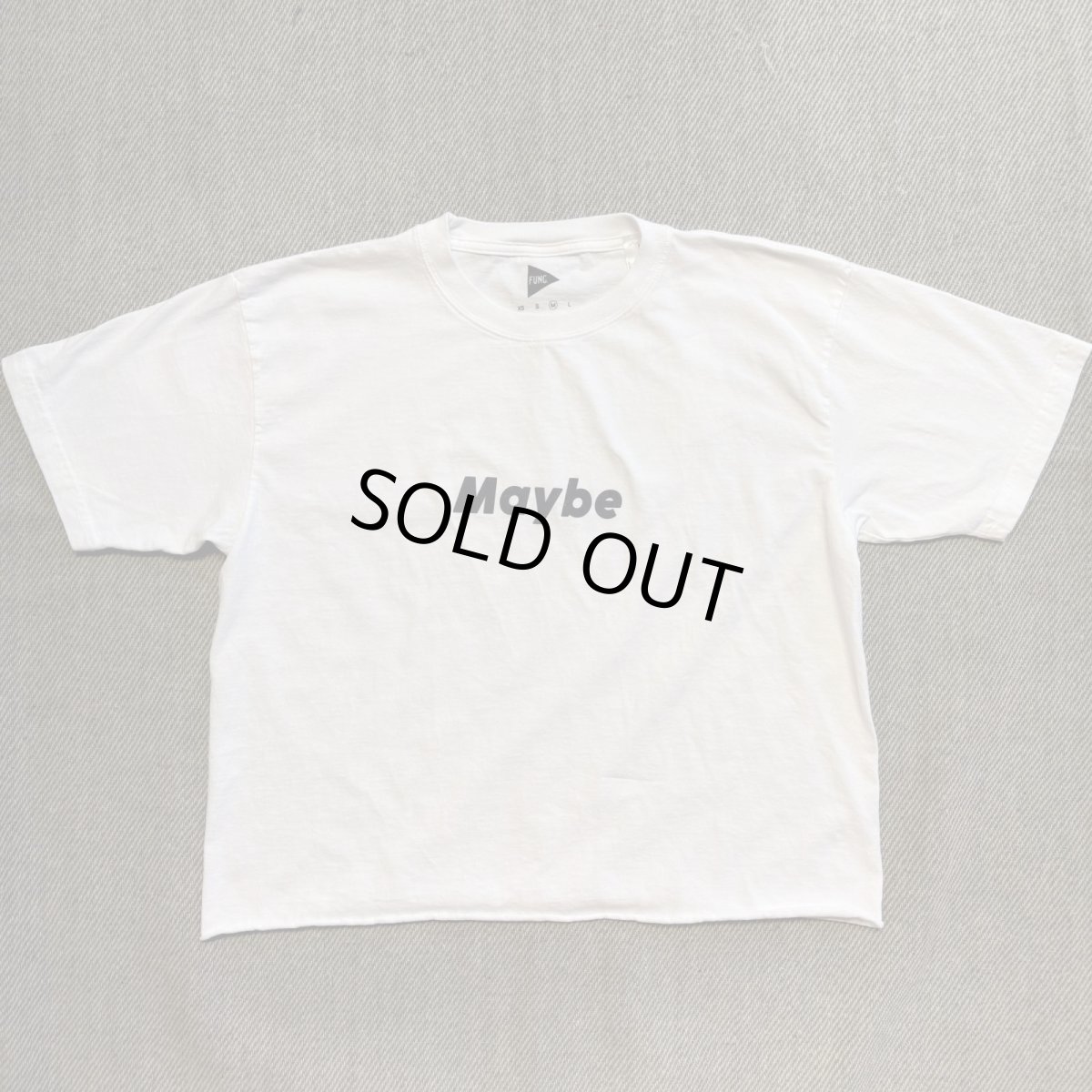 画像1: 【FUNG/ファング】カットオフ半袖プリントTee "MAYBE” (white)  (1)