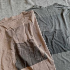 画像9: 【R.O.T】フォトTシャツ「brick building」（2color） (9)