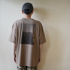 画像10: 【R.O.T】フォトTシャツ「brick building」（2color） (10)