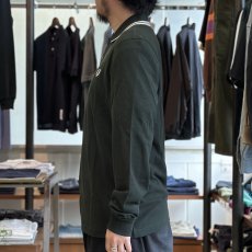 画像3: 【FRED PERRY/フレッドペリー】LS TWIN TIPPED FREDPERRY Shirt（T50：NIGHT GREEN / SNOW WHITE） (3)