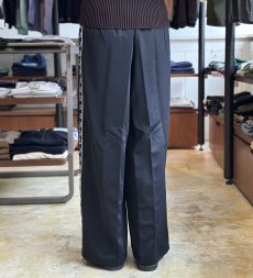 画像4: 【FRED PERRY/フレッドペリー】Taped Track Pants（BLACK） (4)