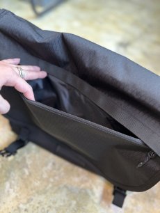 画像7: 【Gramicci/グラミチ】MESSENGER BAG | メッセンジャーバッグ (7)