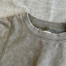 画像3: Chemically washed remake&vintage like crew neck (3)