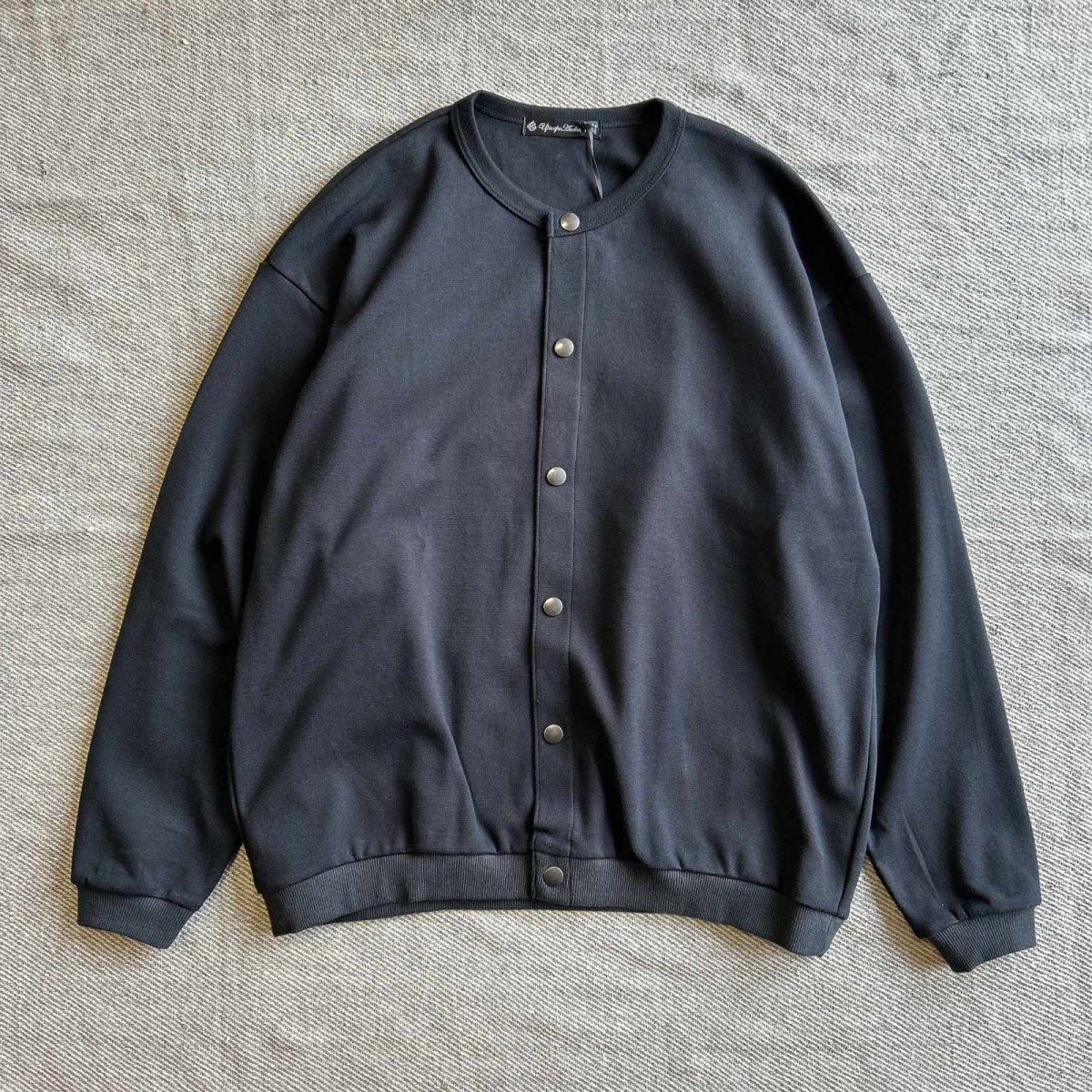 画像1: 【Upscape Audience】「和歌山」 ミラノリブ (10オンス) バルーン スナップ カーディガン（BLACK） (1)