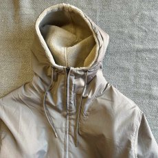 画像3: 【TAION/タイオン】NONDOWN MILITARY REVERSIBLE BOA HOODIE (L.MOCHA×BEIGE) (3)