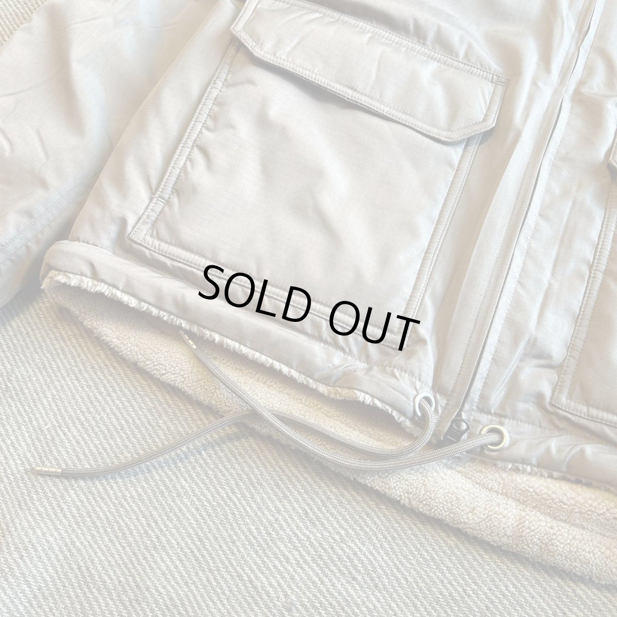 画像4: 【TAION/タイオン】NONDOWN MILITARY REVERSIBLE BOA HOODIE (L.MOCHA×BEIGE) (4)