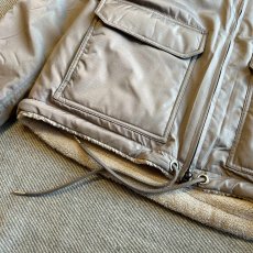 画像4: 【TAION/タイオン】NONDOWN MILITARY REVERSIBLE BOA HOODIE (L.MOCHA×BEIGE) (4)