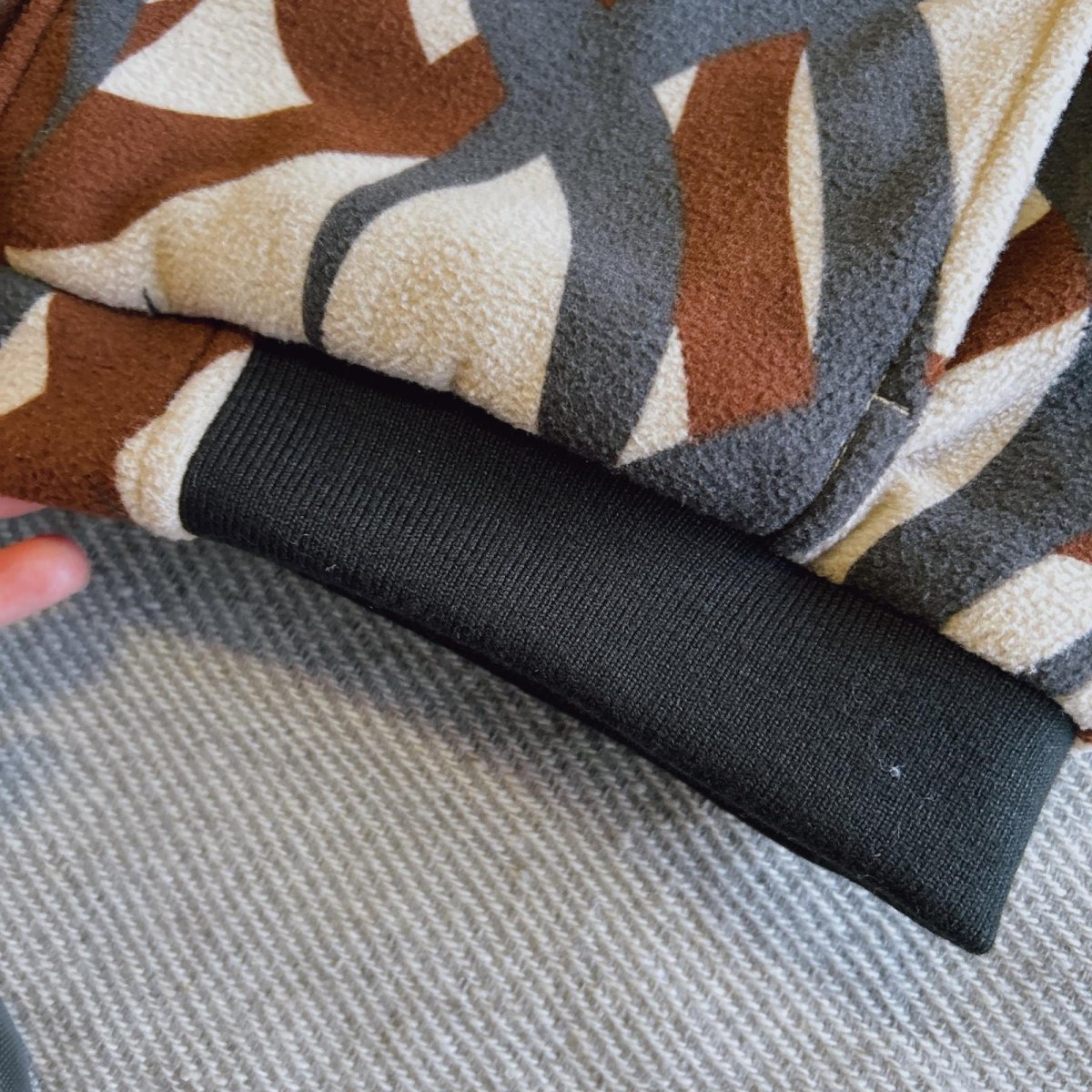 画像5: 【MADE IN STANDARD / メイドインスタンダード】QUILT LINED PRINTED ACTIVE VEST（KHAKI） (5)