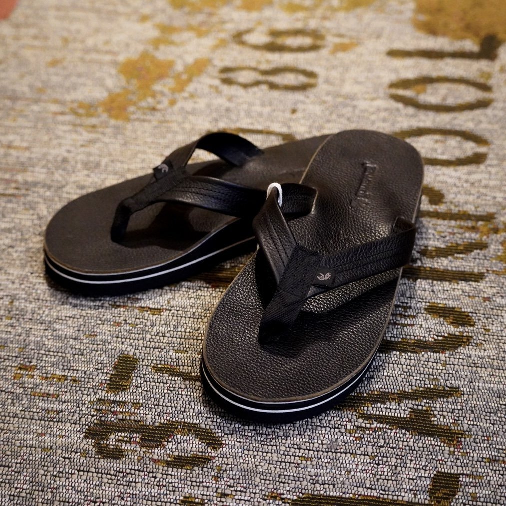 【Jawandi】からレザーサンダル各種入荷しました。