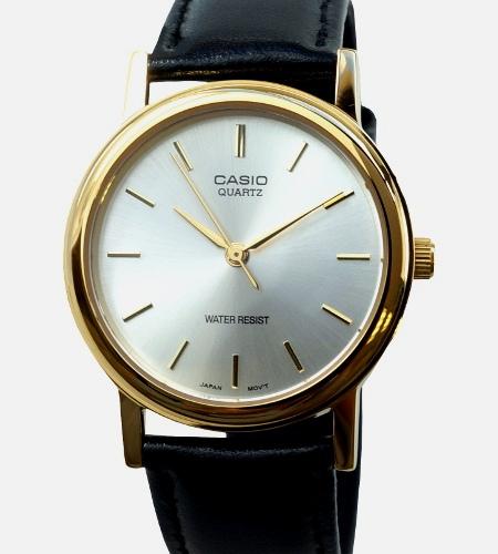 CASIO/カシオ】海外限定モデルBASIC ANALOGUE MEN'S