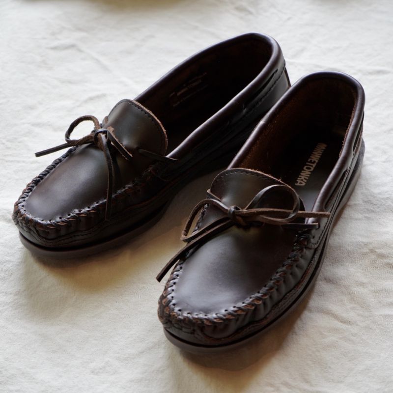 MINNETONKA（ミネトンカ）】DOUBLE BOTTOM HARDSOLE DARK BROWN LARIAT