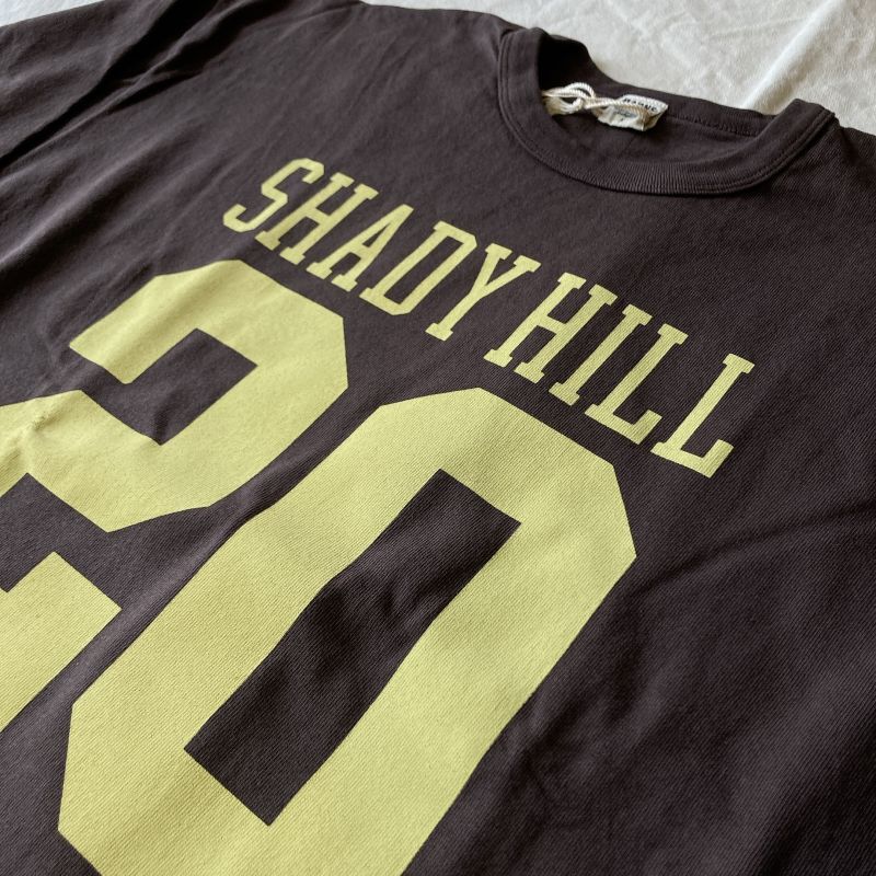 BARNS OUTFITTERS】90'sプリント 9分袖ロングスリーブTシャツ『SHADY HILL』(3colors）