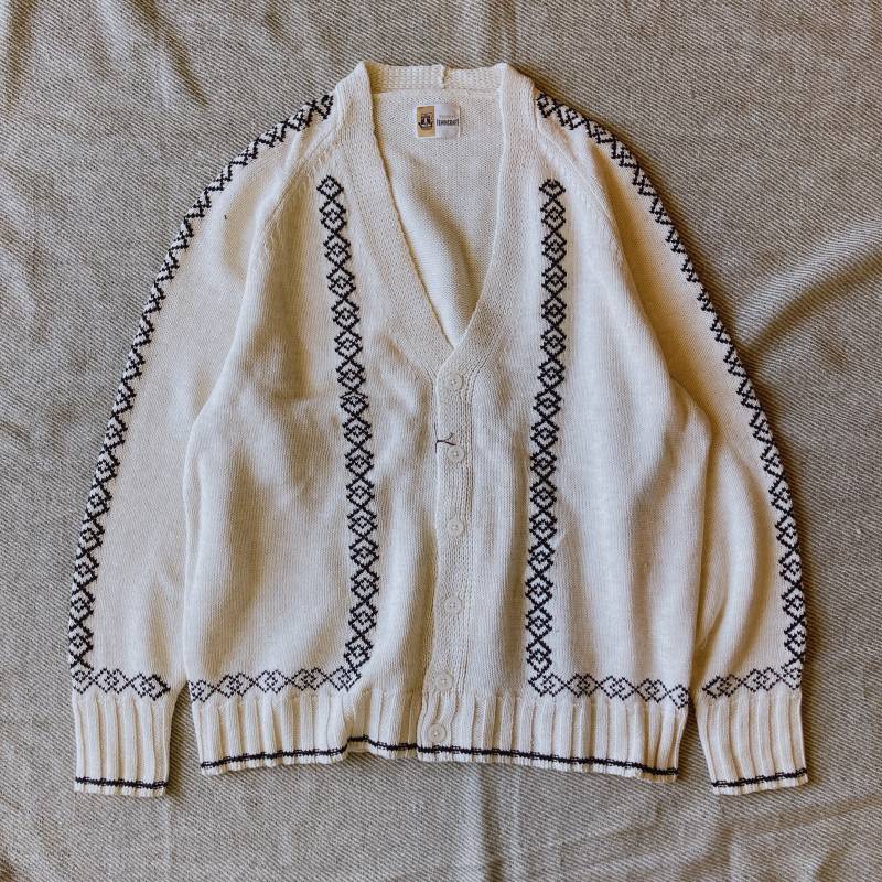 【TOWN CRAFT】CROSS JACQUARD CARDIGAN (WHITE)