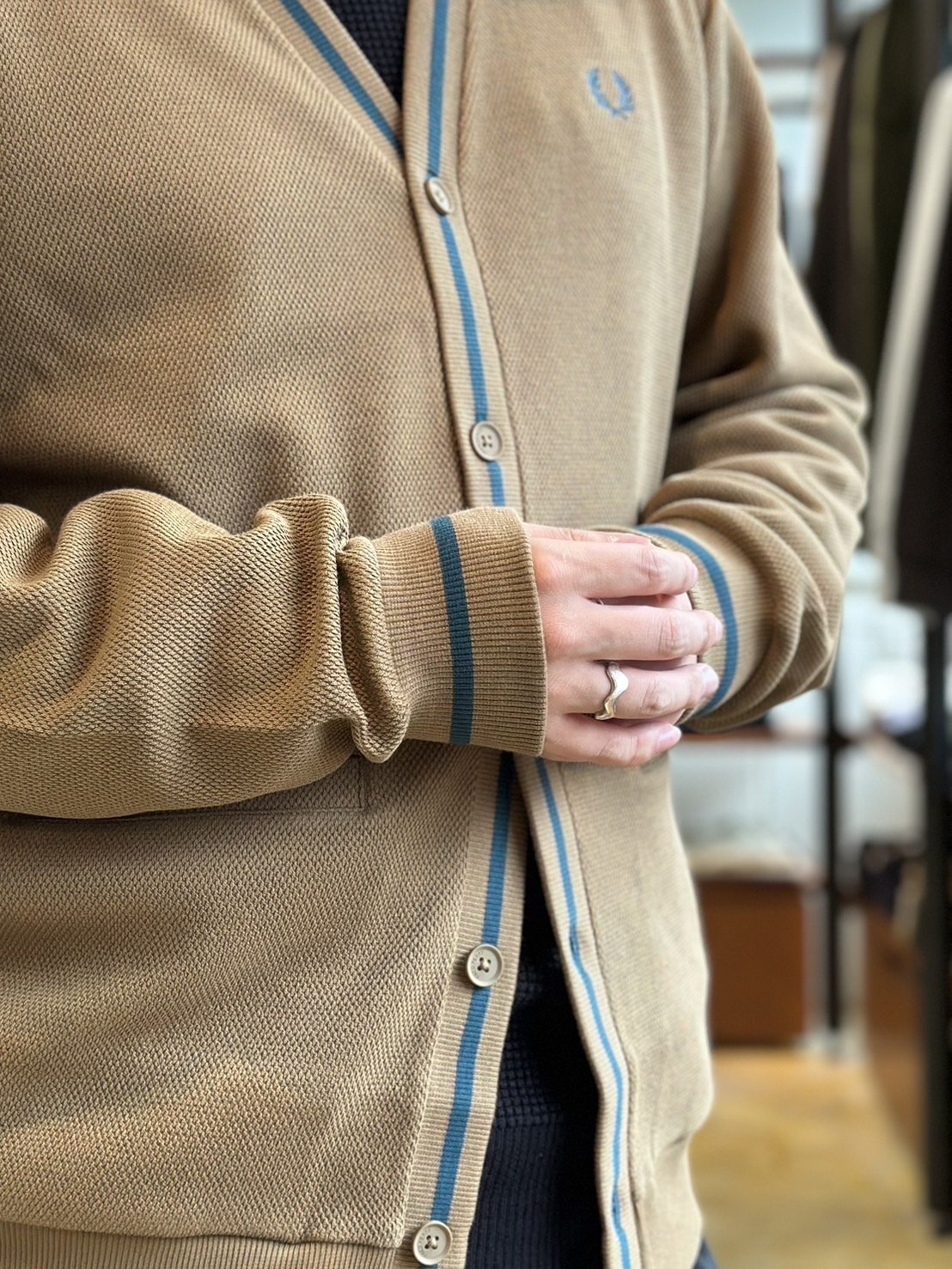 【美品】【限定品】fred perry フレッドペリー　モヘア　カーディガン FRED PERRY - FRED PERRY グレー カーディガン シャギー モヘア